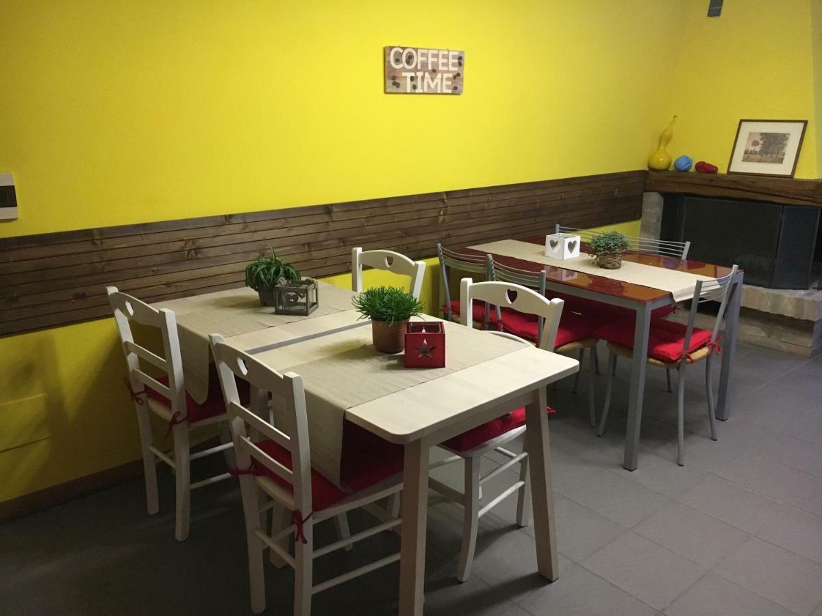 مبيت وإفطار Carugo Elleboro المظهر الخارجي الصورة